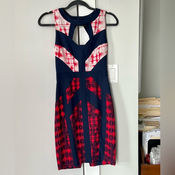 BCBG Maxazria classy dress - Picture 2 of 6